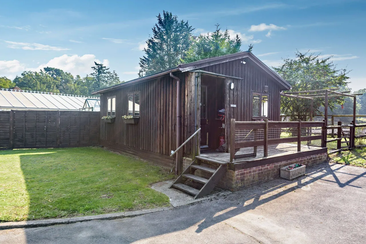 Reading Road, Mattingley, RG27, photo 19