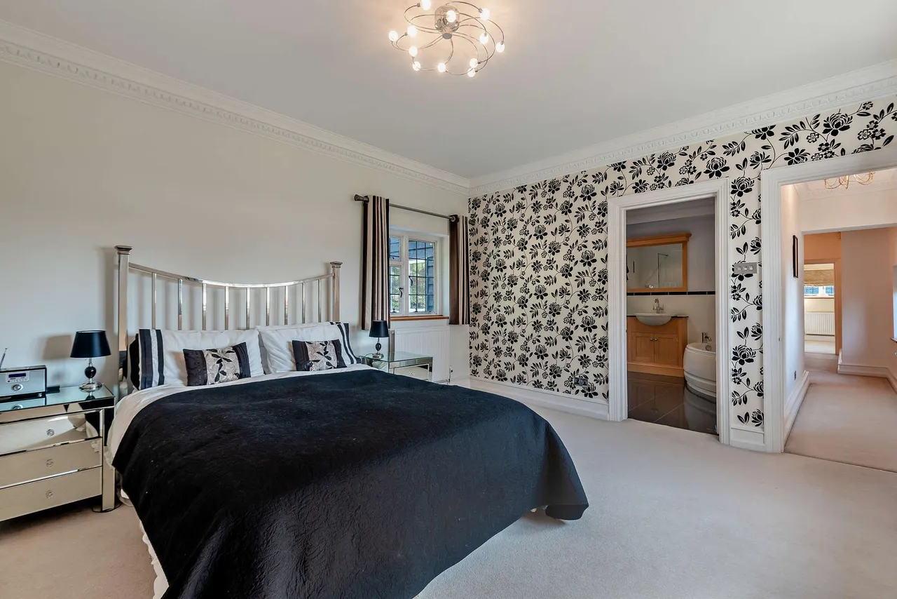 Reading Road, Mattingley, RG27, photo 32