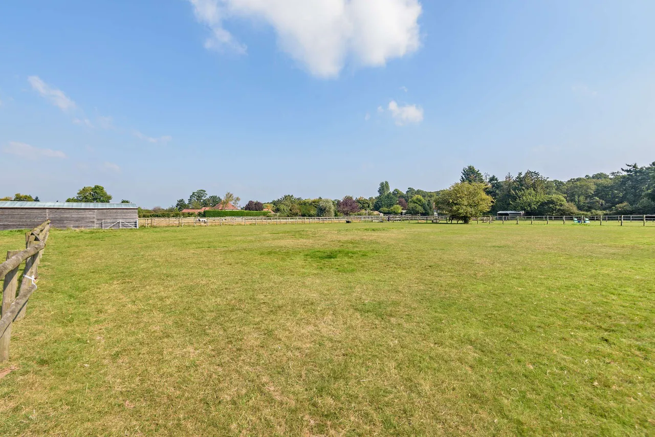 Reading Road, Mattingley, RG27, photo 21