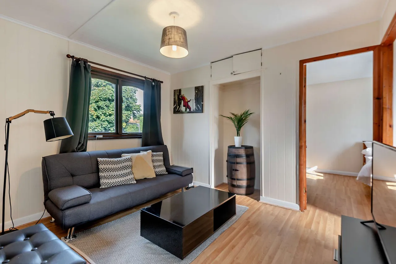 Reading Road, Mattingley, RG27, photo 31