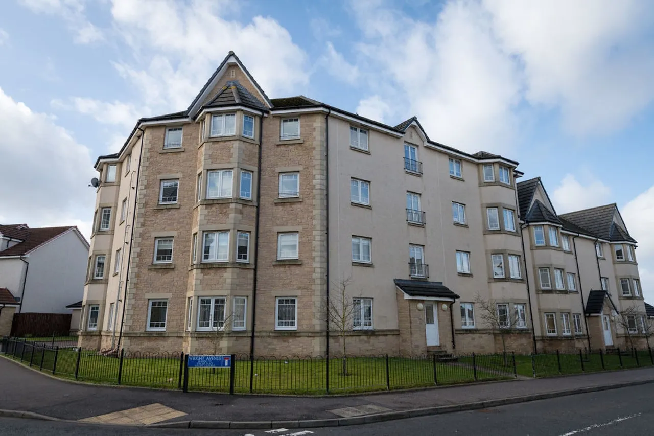 2 bed flat to rent — Leyland Road, Wester Inch, Bathgate