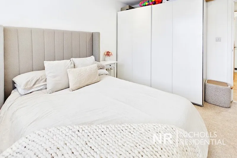 Hook Road, Surbiton, KT6, photo 9