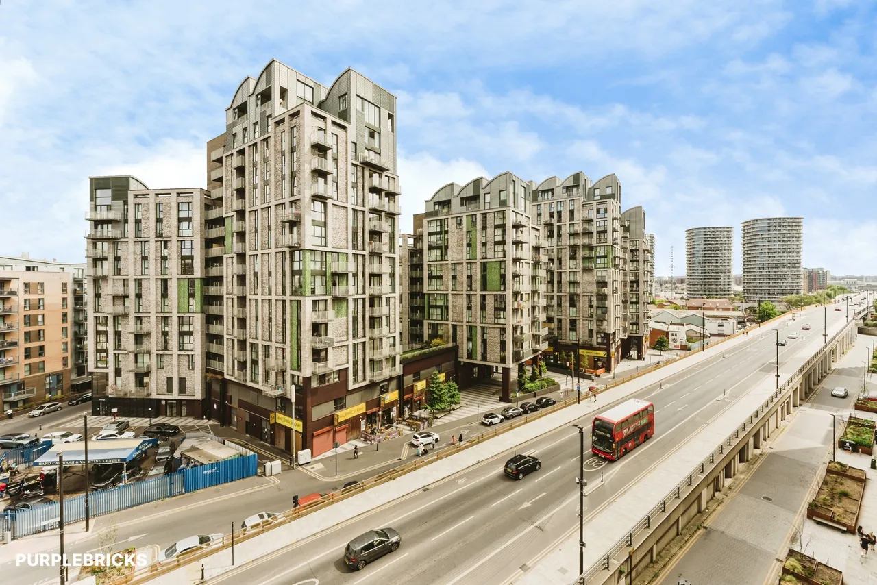 Peto Street North, Canning Town, E16, photo 19