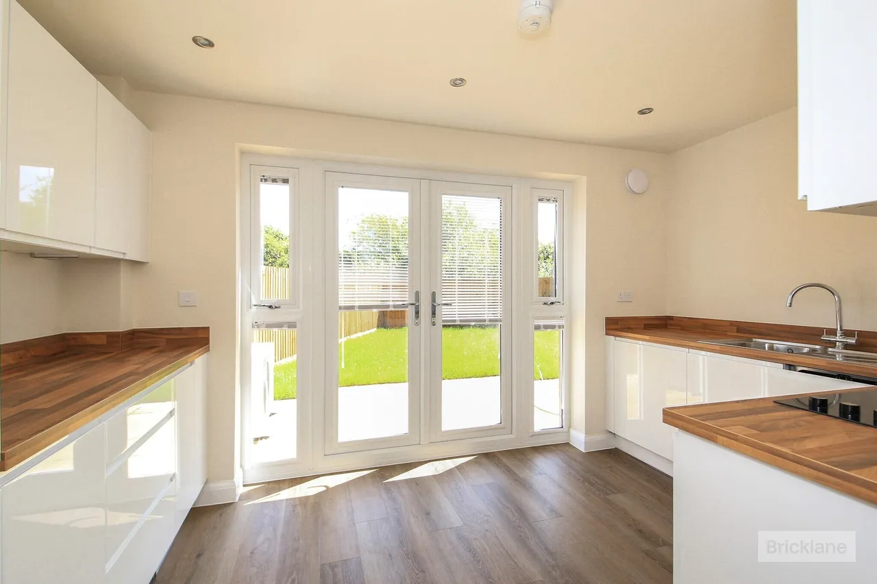 Almond Avenue, Peterborough, PE7, photo 8
