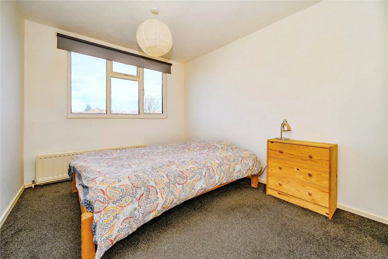 Green Lane, Luton, Bedfordshire, LU2, photo 9