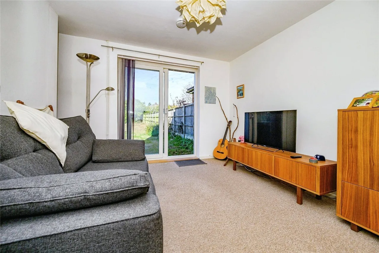 Green Lane, Luton, Bedfordshire, LU2, photo 4