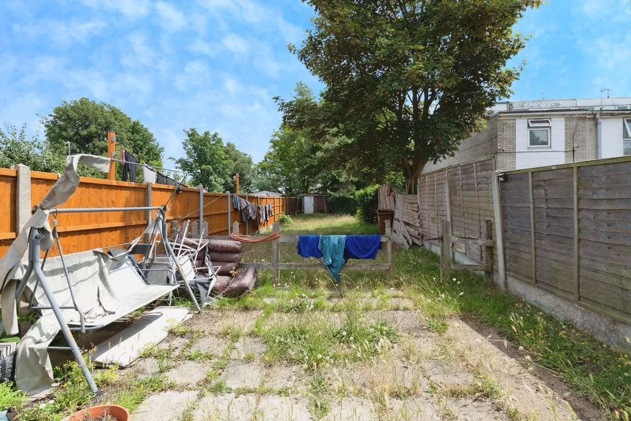 Brentwood Road, Grays, Essex, RM16, photo 13