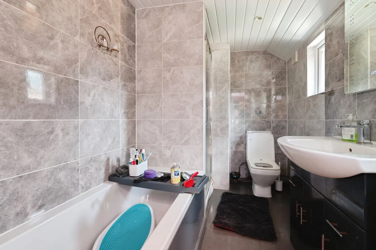 Brentwood Road, Grays, Essex, RM16, photo 12