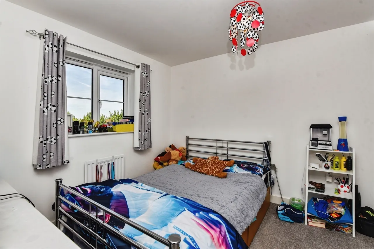 Amazon Way, Westbury, photo 10