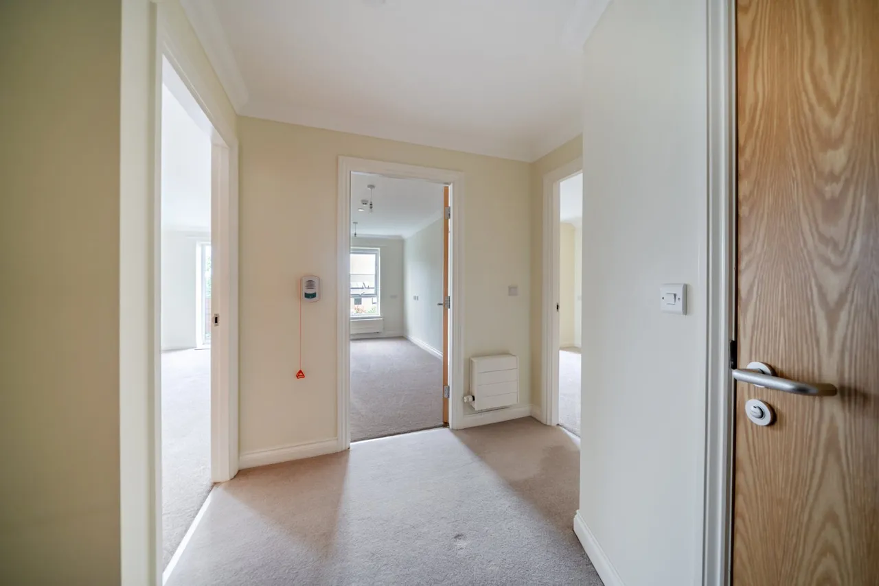 Valley Drive, Ilkley, LS29, photo 12