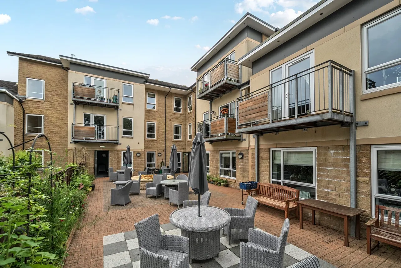 Valley Drive, Ilkley, LS29, photo 17