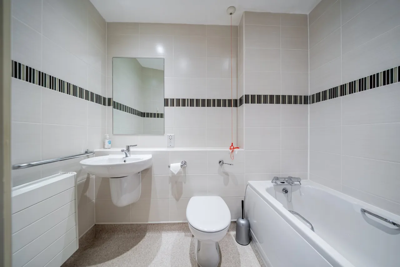 Valley Drive, Ilkley, LS29, photo 10