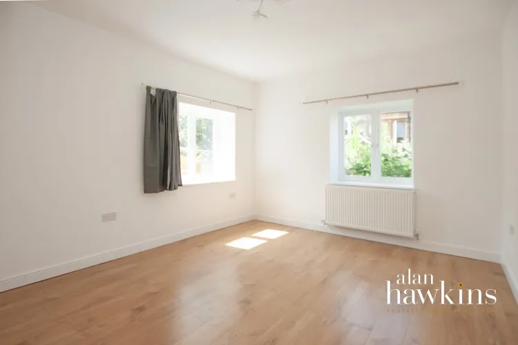 St Margaret House, Calne, SN11, photo 4