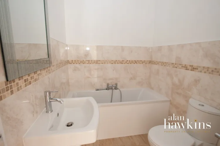 St Margaret House, Calne, SN11, photo 6