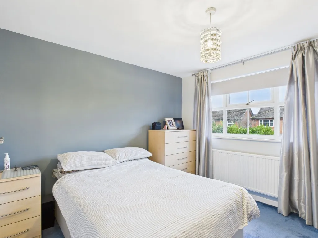 Bourn Close, Lower Earley, RG6, photo 11
