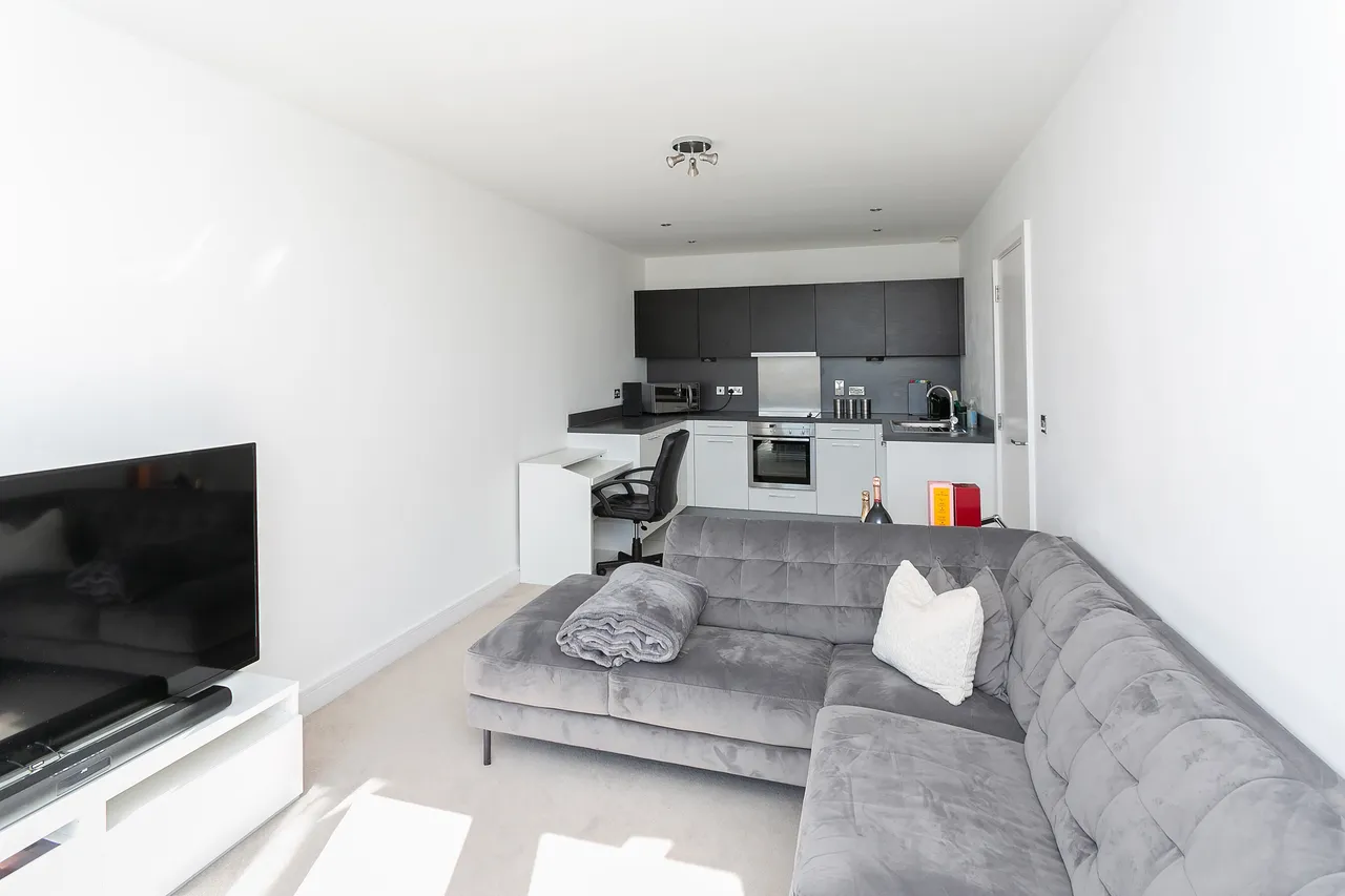 28 K D Tower, Cotterells, Hemel Hempstead, photo 3