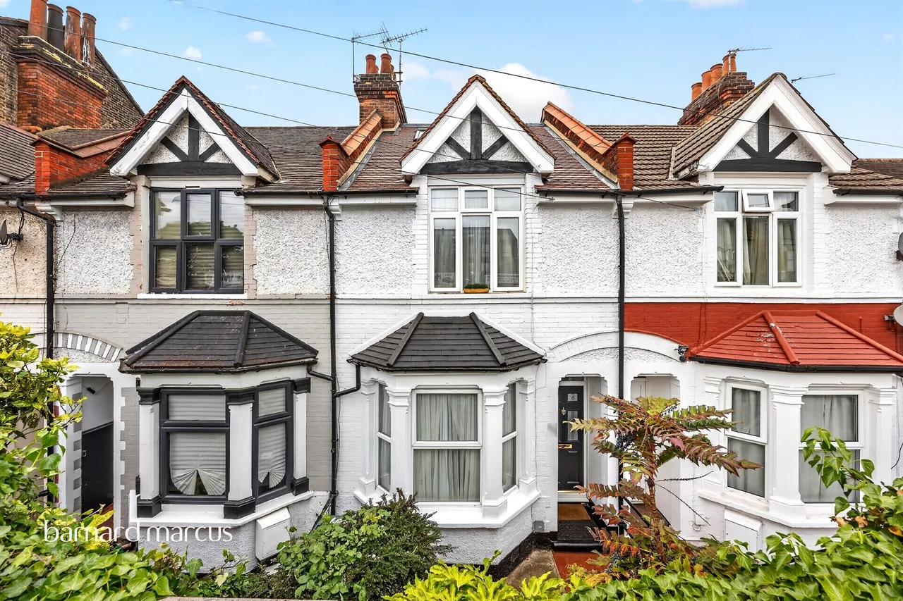 4 bed house for sale — Whitehorse Road, Croydon