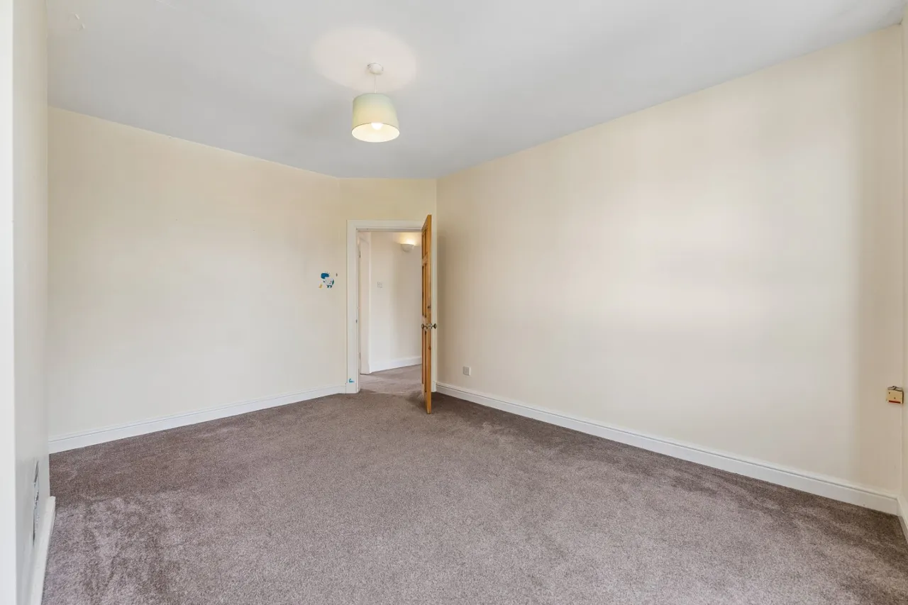 Kinstone Avenue, Knightswood, G14, photo 7