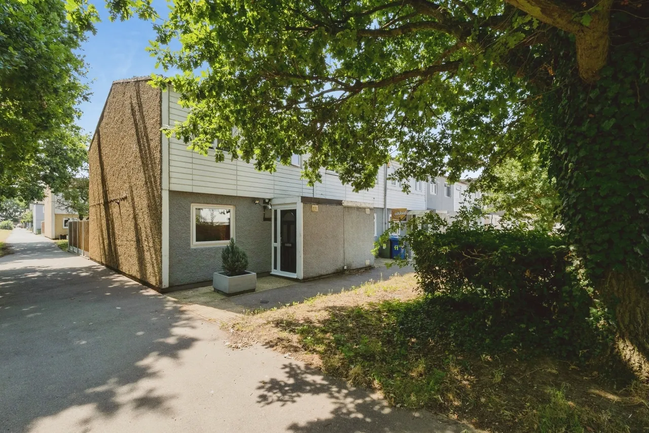 3 bed house for sale — Foxglove Road, South Ockendon, Essex, RM15