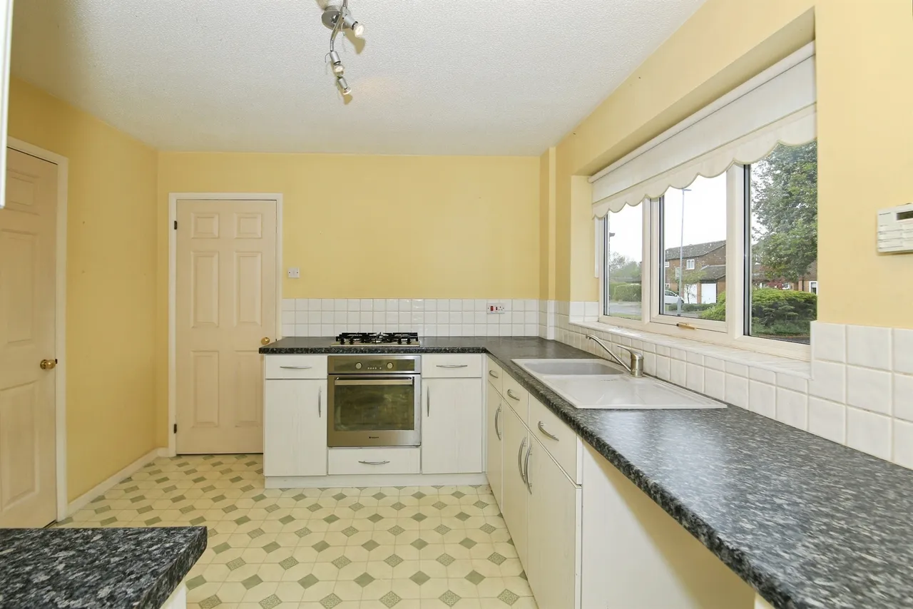 Earlswood, Orton Brimbles, PE2, photo 4