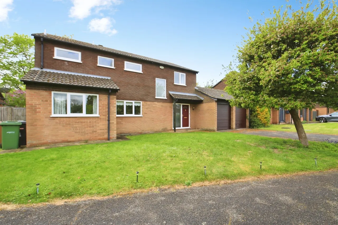 4 bed house for sale, Earlswood, Orton Brimbles, PE2