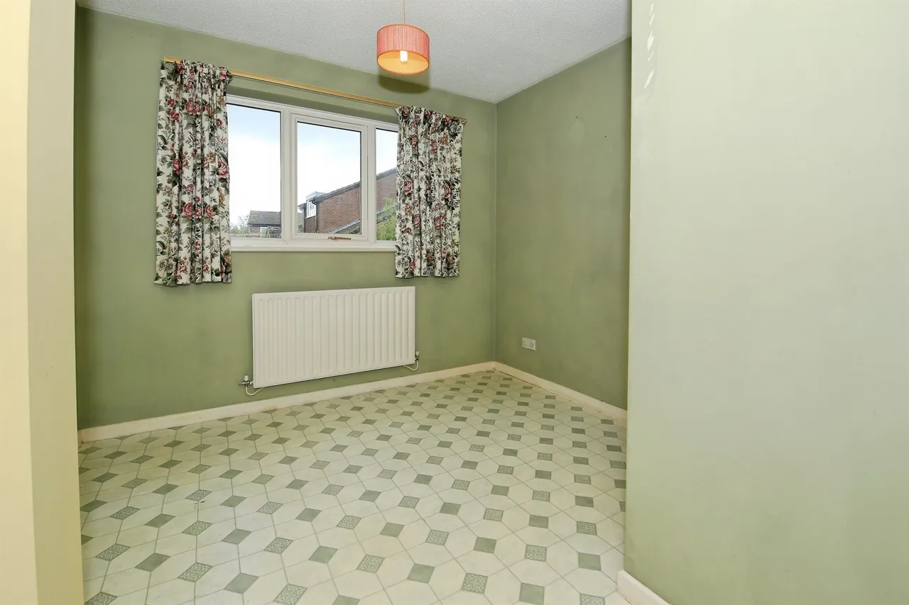 Earlswood, Orton Brimbles, PE2, photo 13