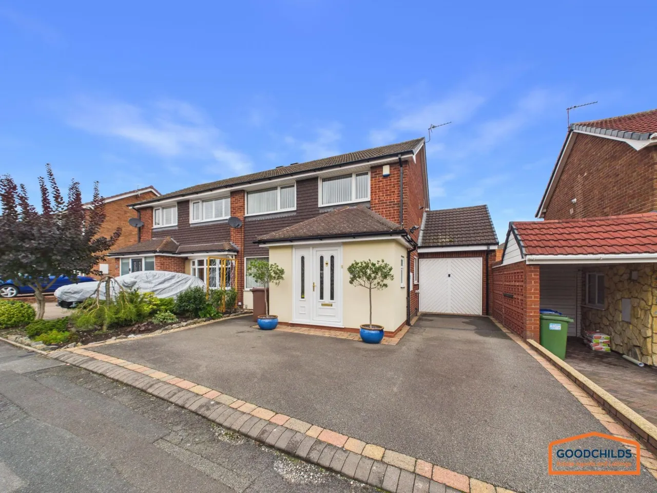 Norton Grange, Norton Canes, WS11, photo 2