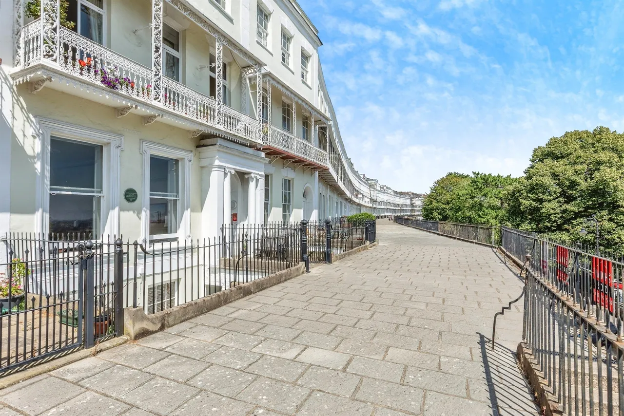 Royal York Crescent, Clifton, Bristol, photo 11