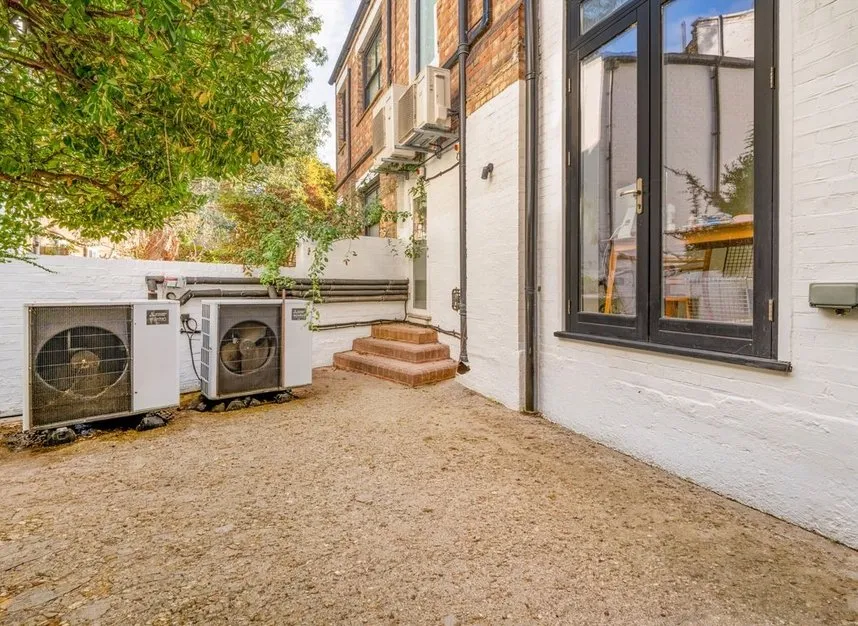 Kenilworth Road, Bow, E3, photo 16