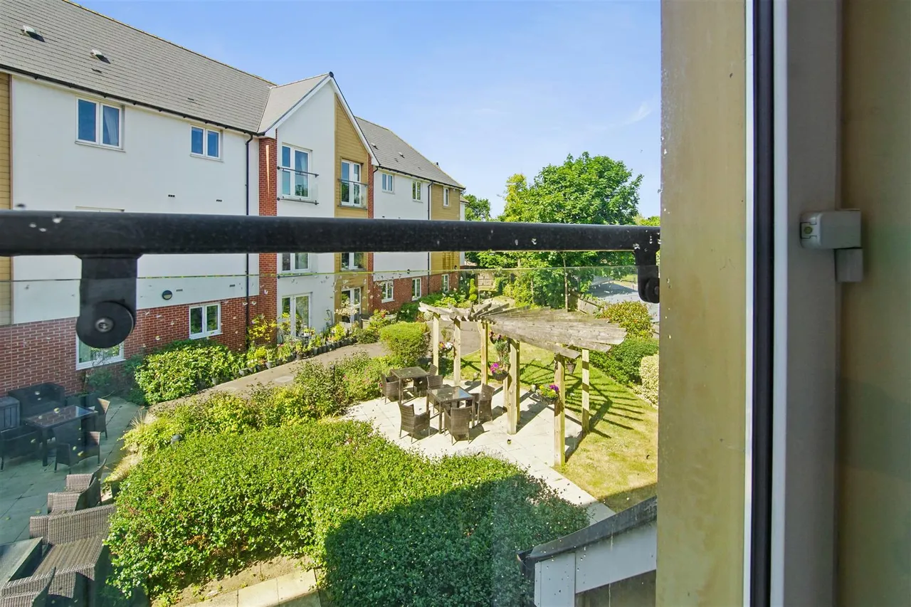 Lansdown Road, Sidcup, DA14, photo 3