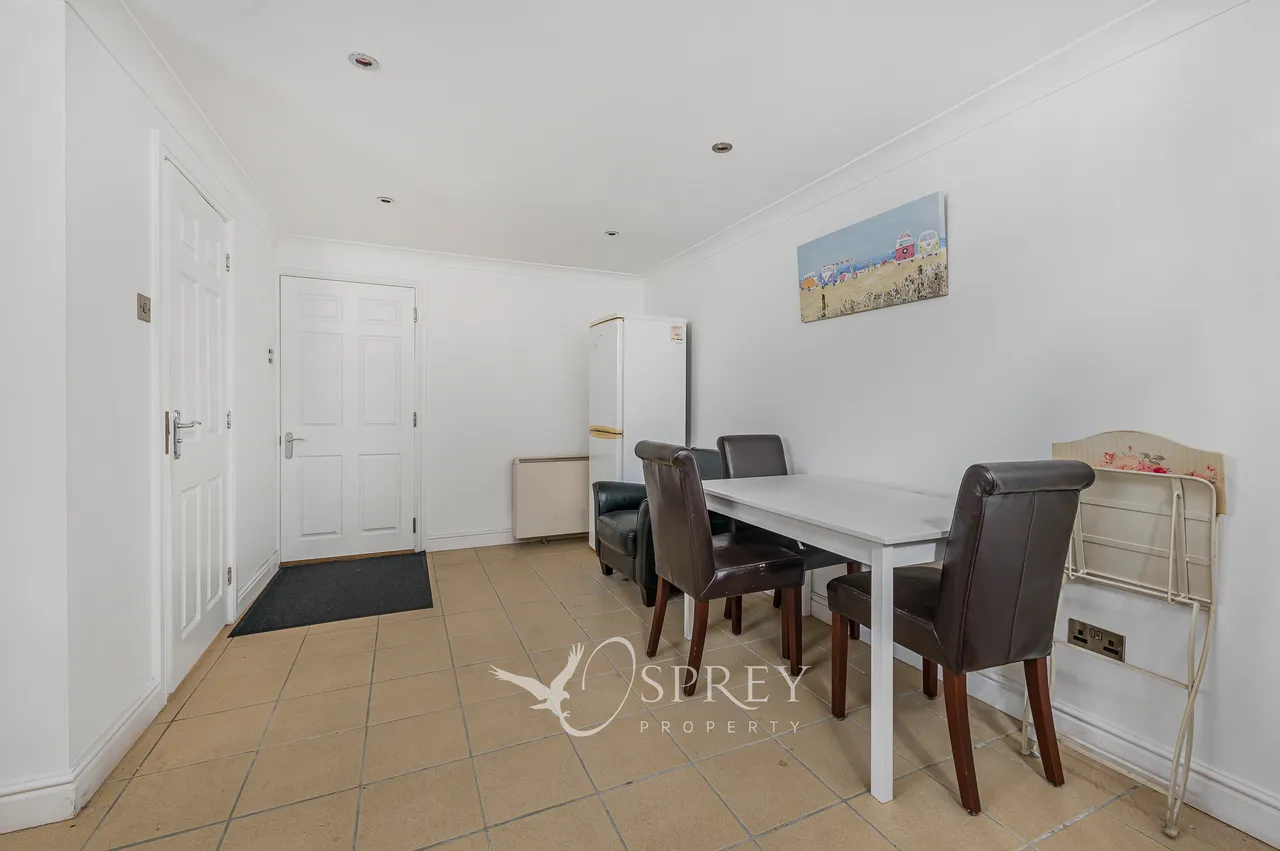 Drumming Well Lane, Oundle, PE8, photo 6