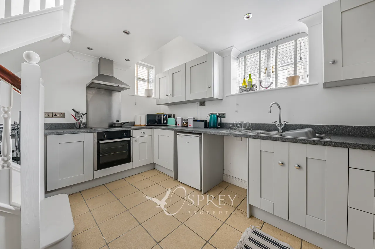 Drumming Well Lane, Oundle, PE8, photo 5