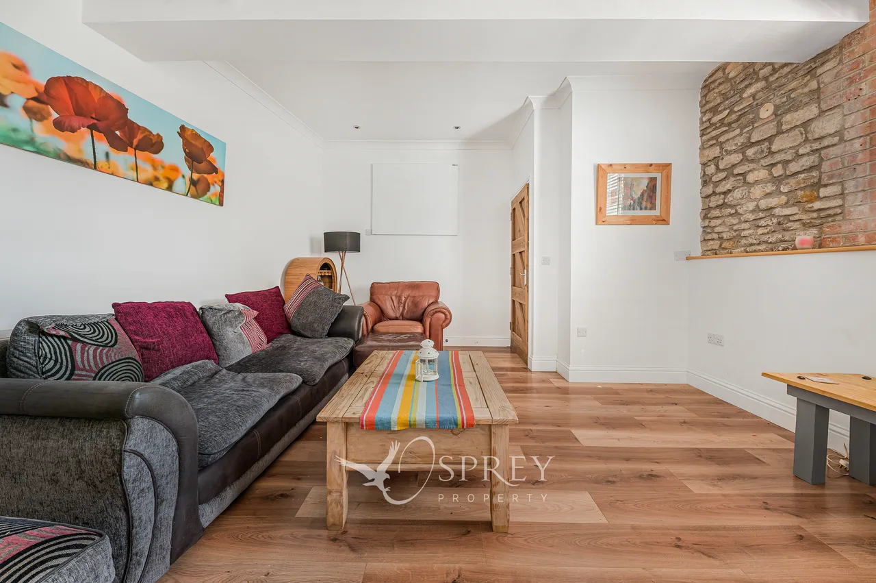 Drumming Well Lane, Oundle, PE8, photo 2