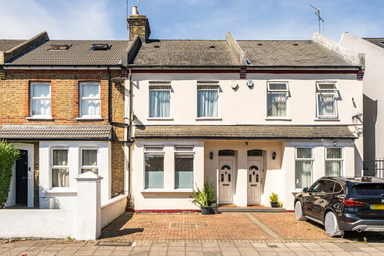 3 bed house for sale, Coldershaw Road, Ealing, W13