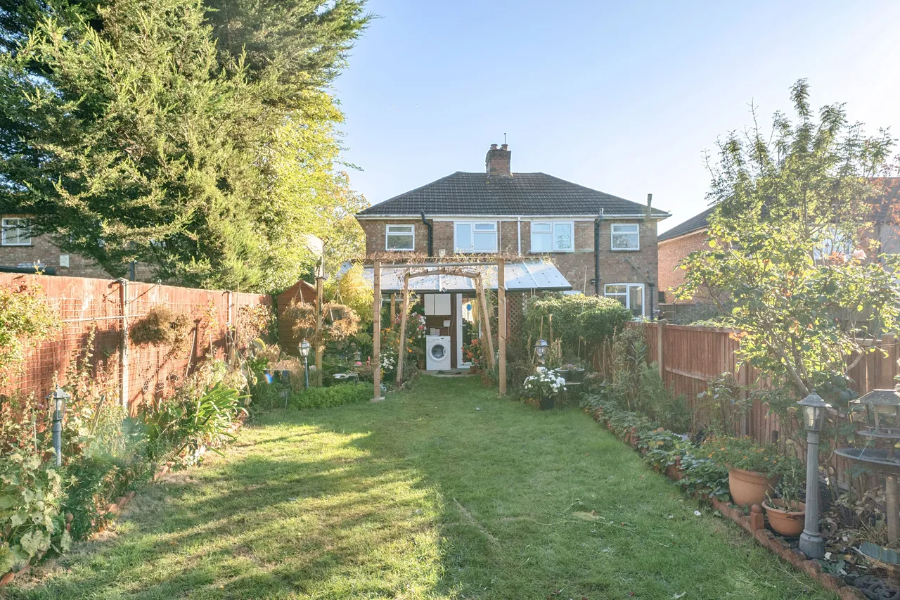 Harrow, HA3, photo 8