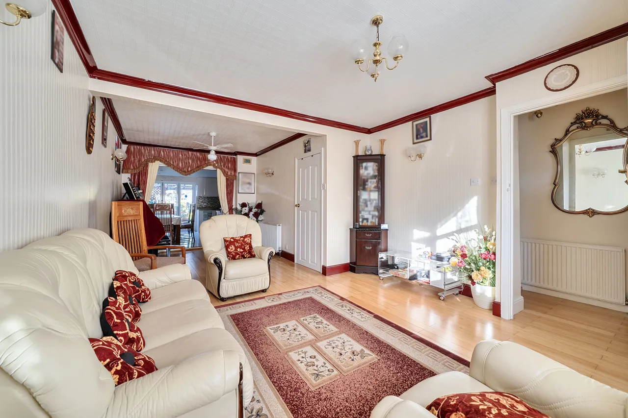 Harrow, HA3, photo 3