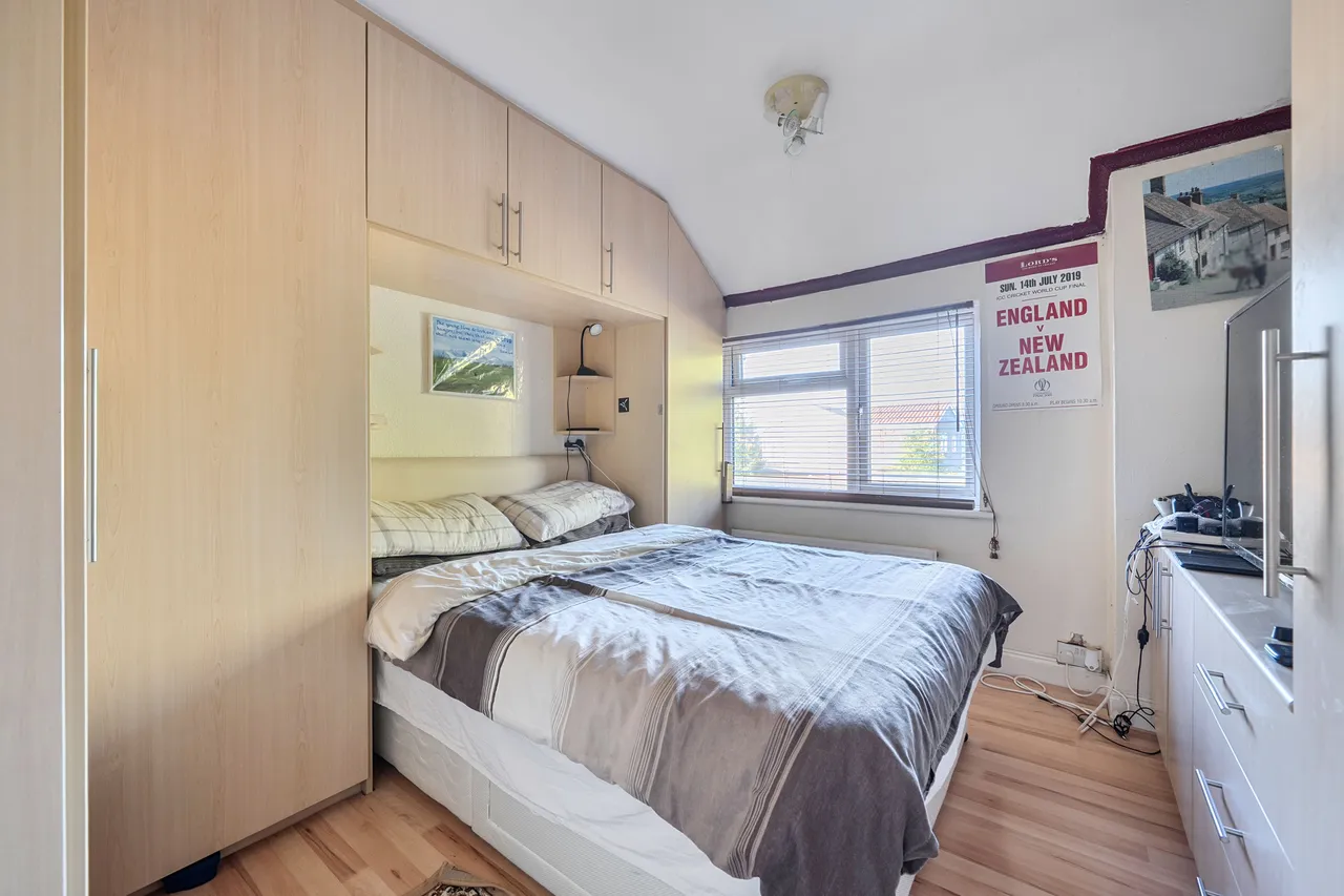 Harrow, HA3, photo 6