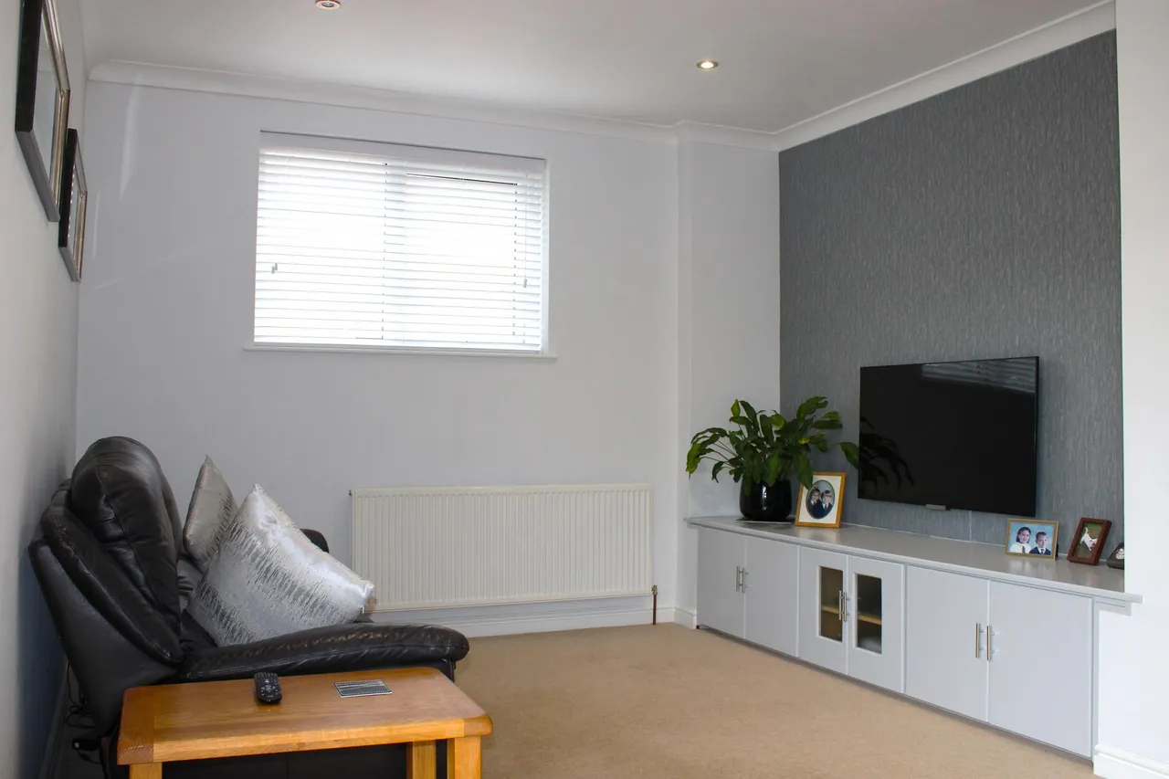 Northampton Road, Wellingborough, NN8, photo 9