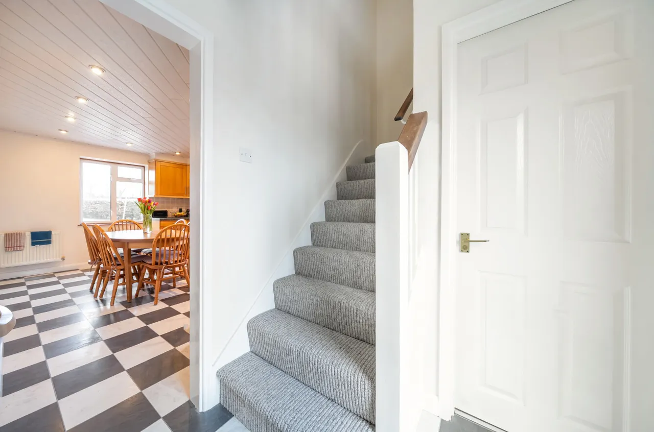 Goddards Close, Sherfield-on-Loddon, Hook, Hampshire, RG27 0EG, photo 16