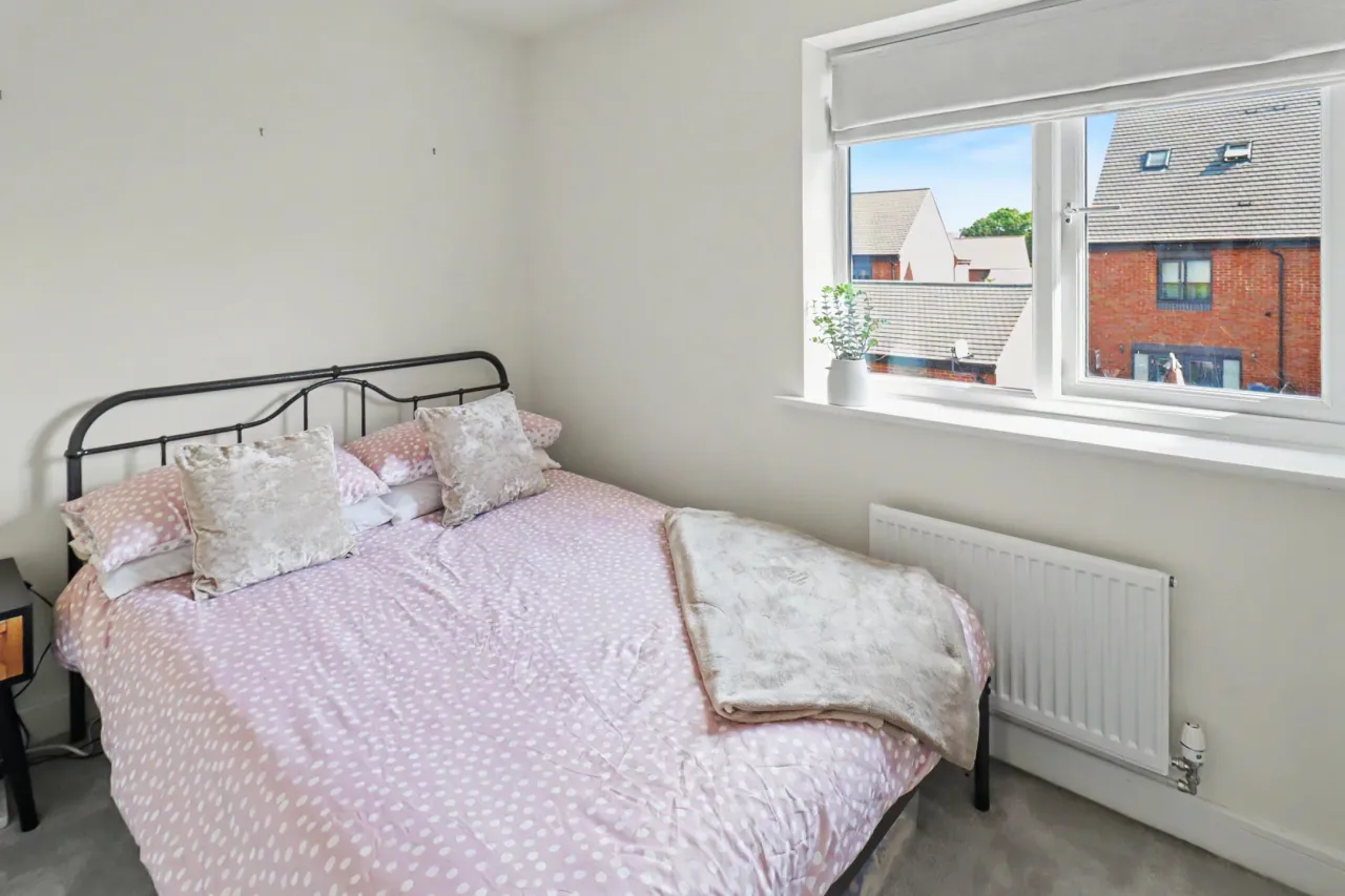 Booth Crescent, Telford, photo 14