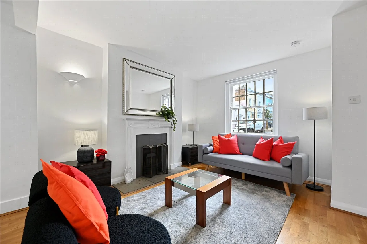 Uxbridge Street, Kensington, London, W8, photo 2