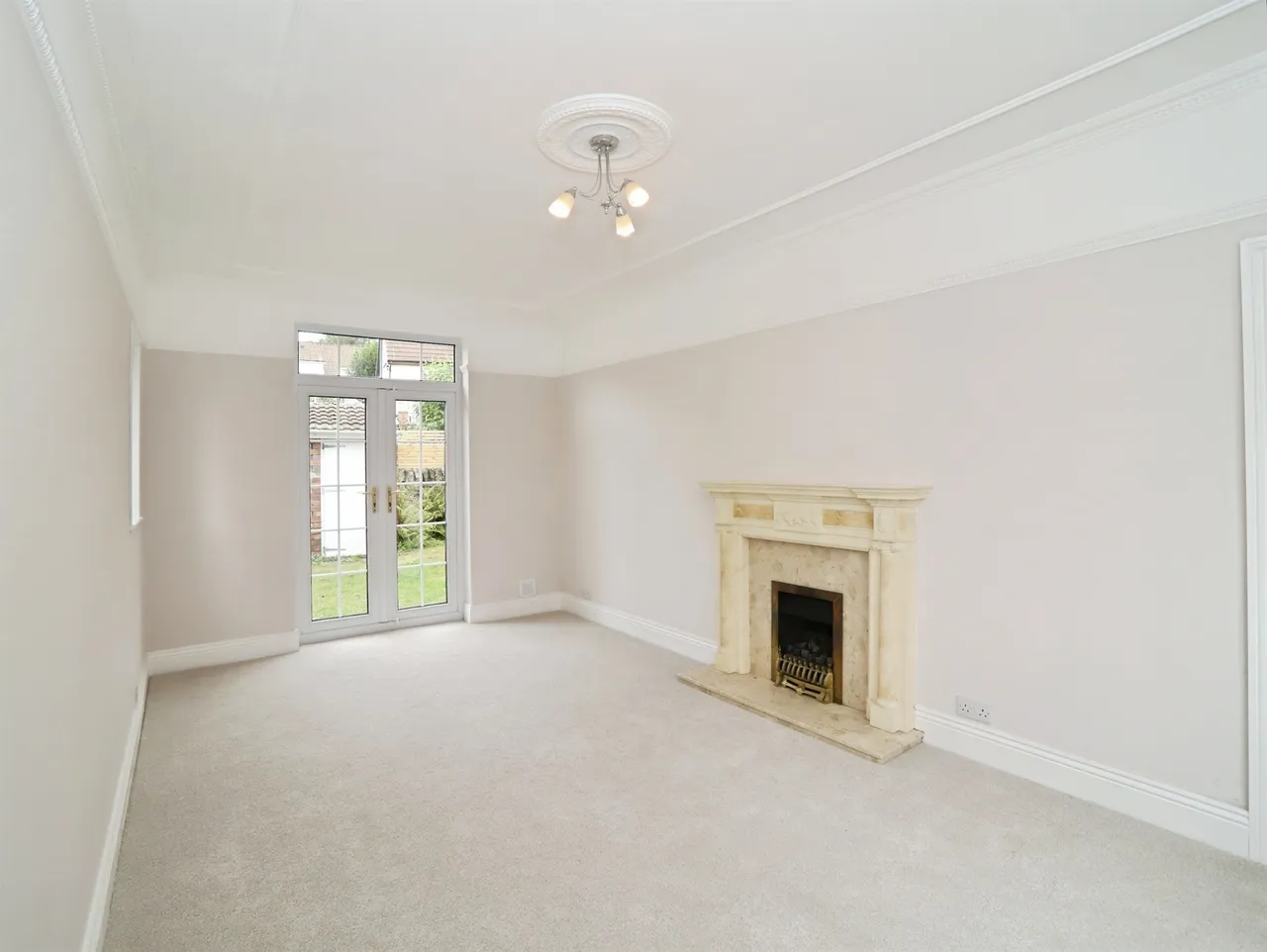 Woodland Crescent, Abercynon, Mountain Ash, photo 5