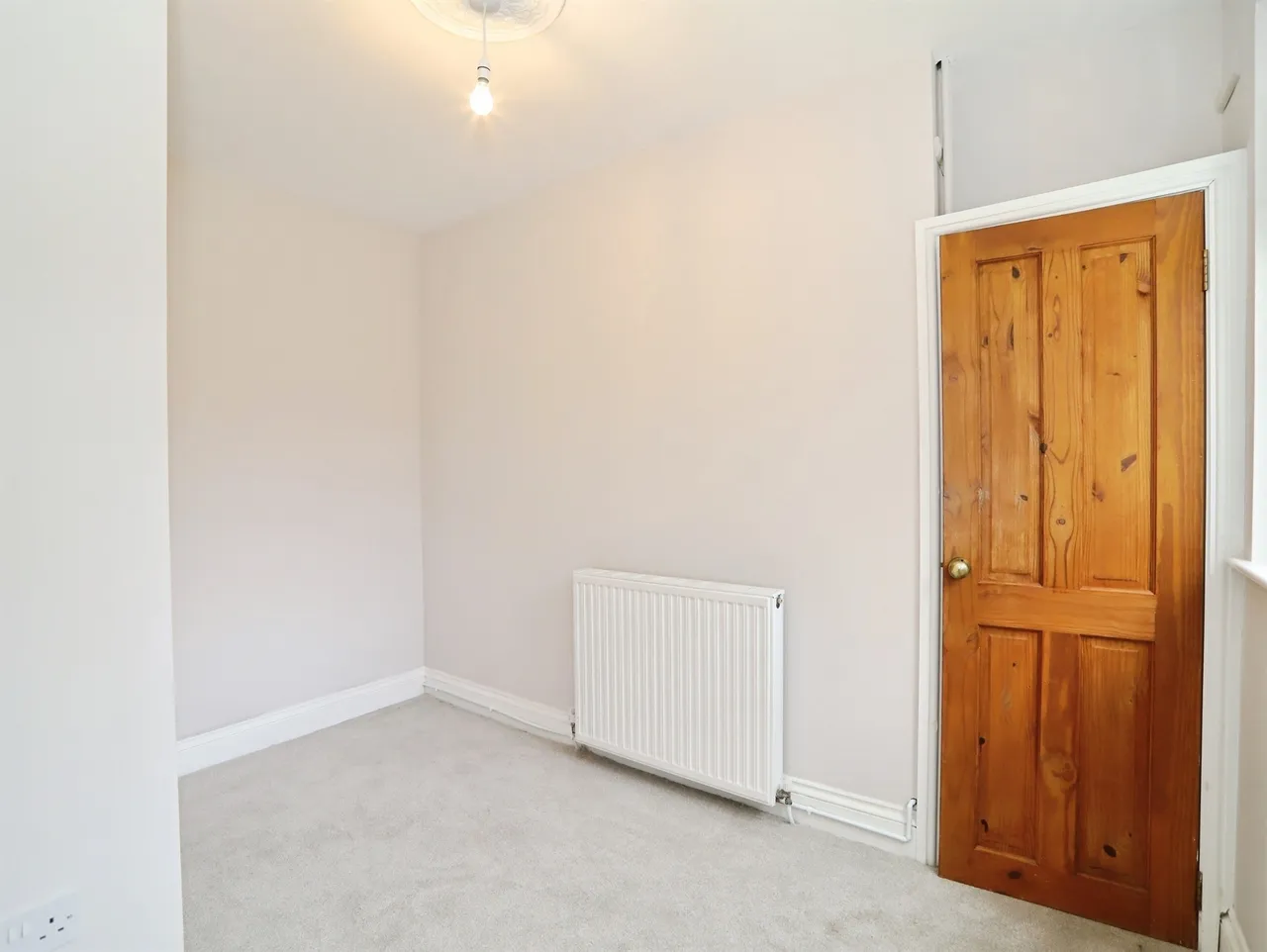 Woodland Crescent, Abercynon, Mountain Ash, photo 10