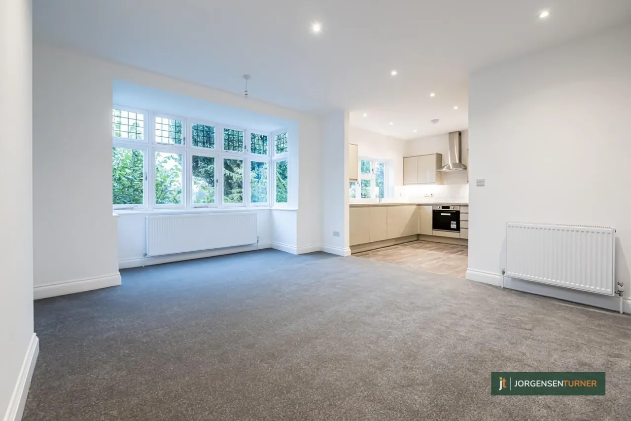 3 bed flat to rent, South Side, Hammersmith, W6