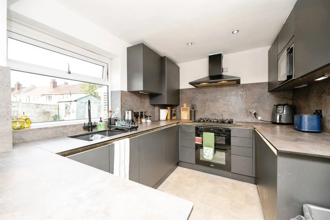 Buckingham Road, Rowley Regis, B65, photo 2