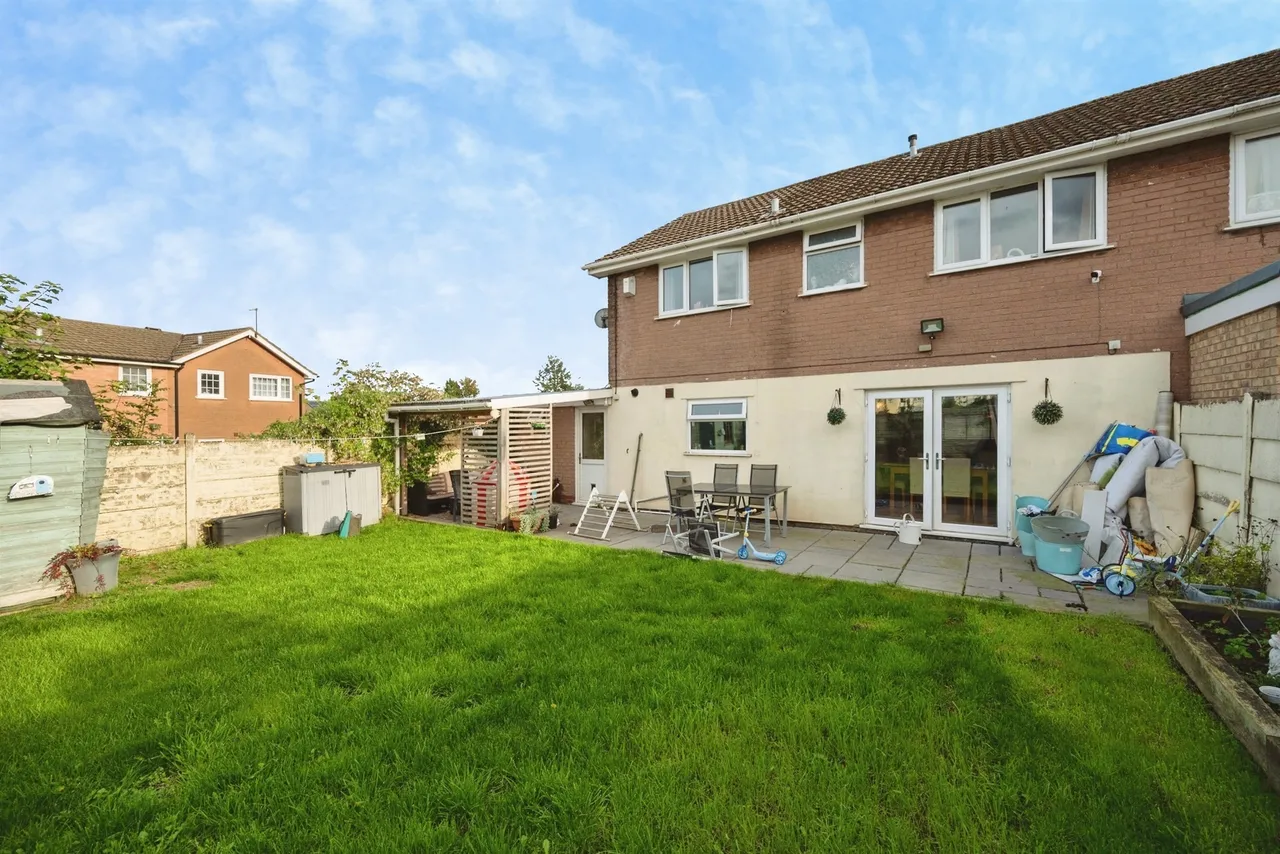 Buckingham Road, Rowley Regis, B65, photo 17