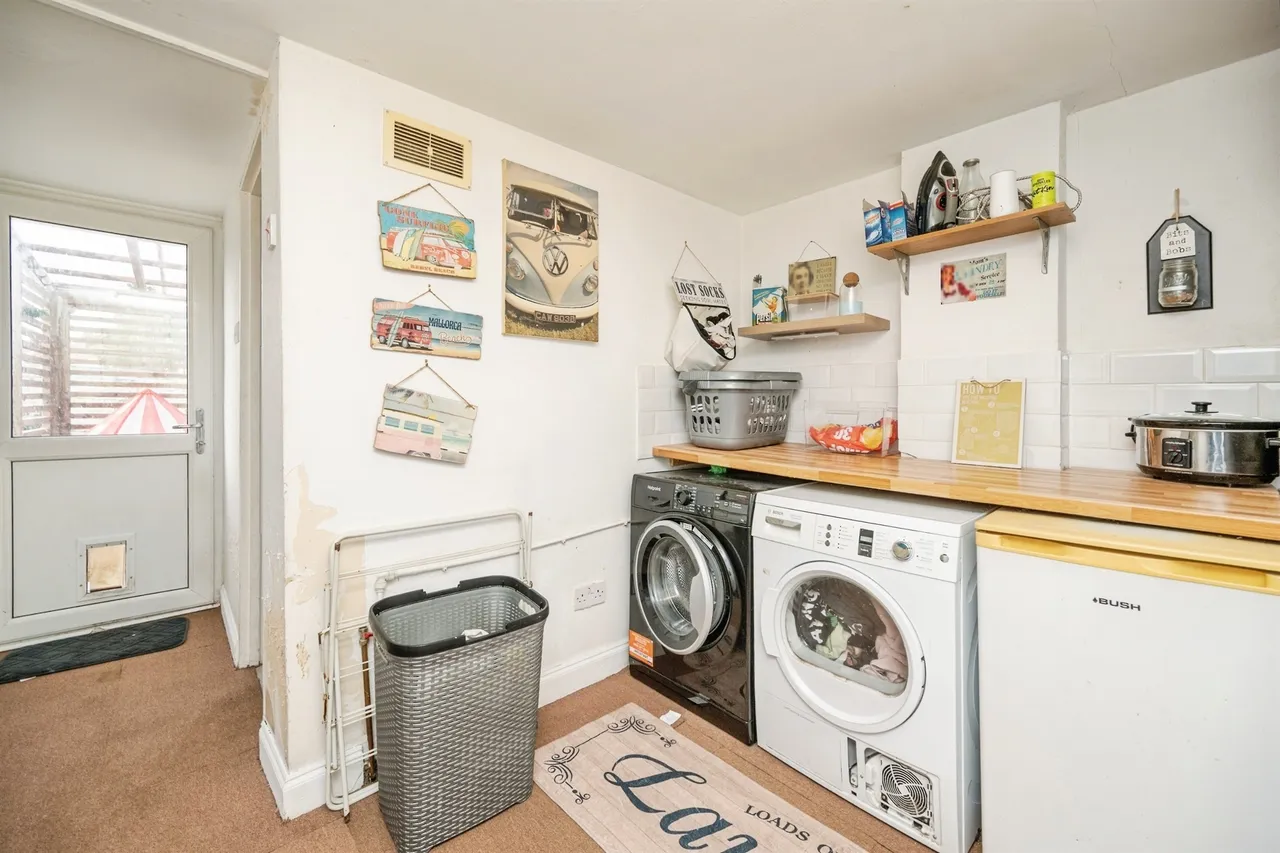 Buckingham Road, Rowley Regis, B65, photo 12