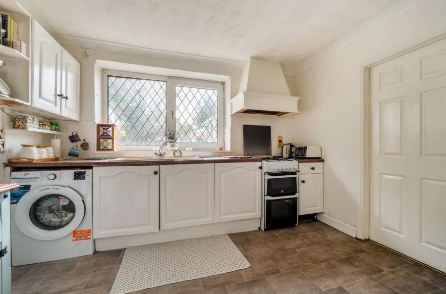 Moreton Way, Slough, SL1, photo 6