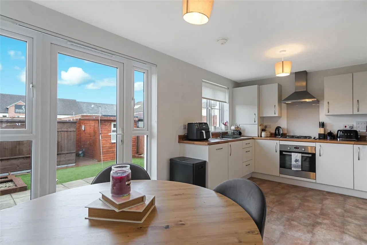 Riverway Place, Stirling, Stirlingshire, FK8, photo 2