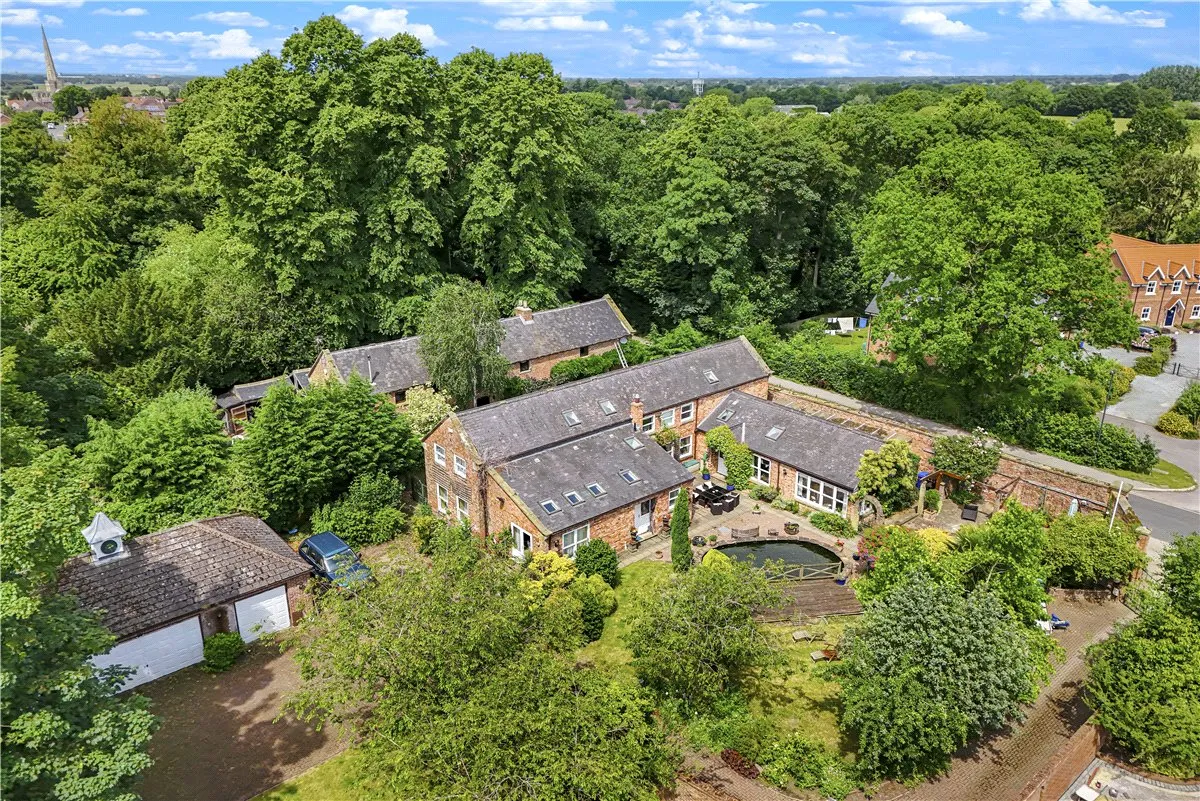 5 bed house for sale, School Road, Hemingbrough, YO8